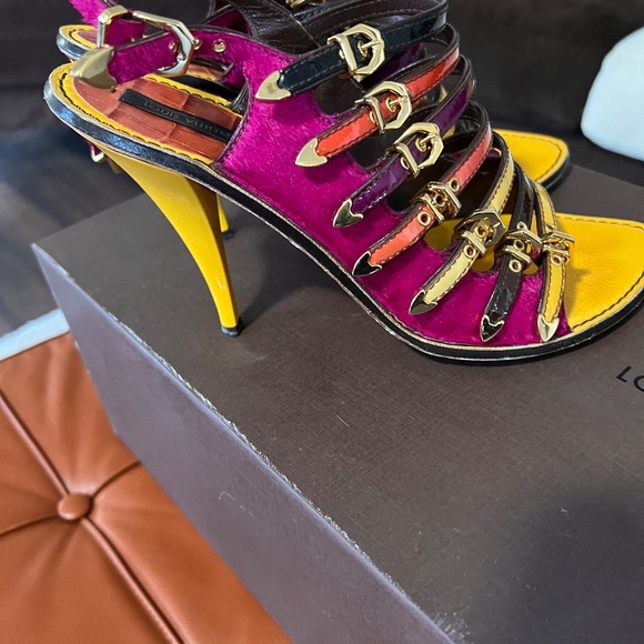 Louis Vuitton shoes, size 37.5, Yellow/pink/brown - Picture 4 of 5